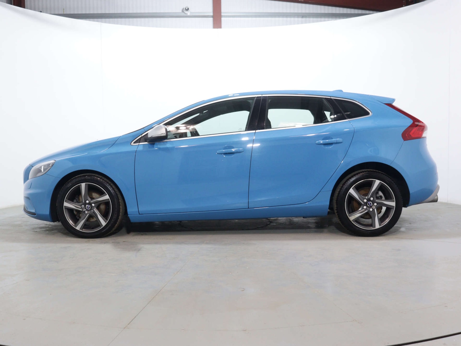 Used Volvo V40 2015 for sale - 75849099: Photo 7