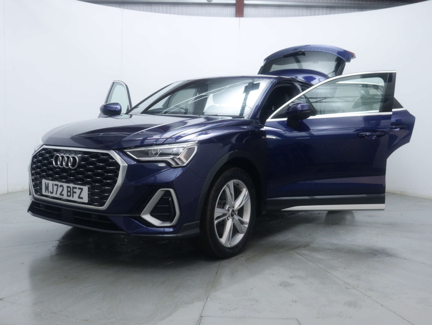 Used Audi Q3 2022 for sale - 77168099: Photo 54