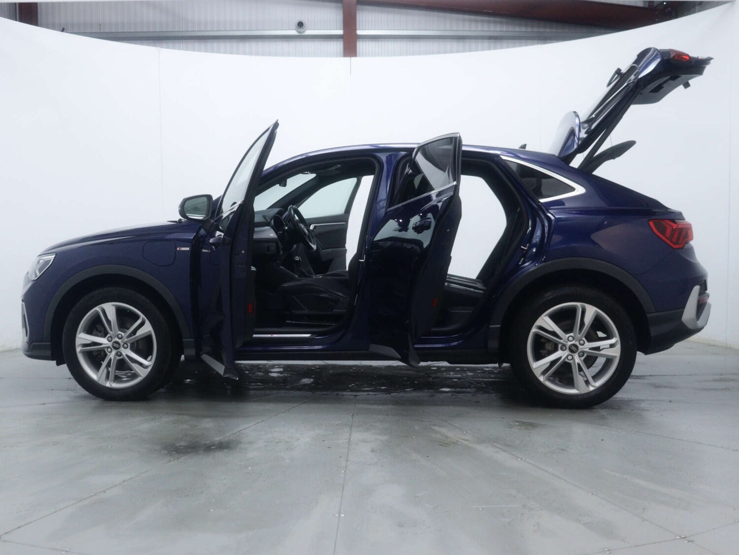 Used Audi Q3 2022 for sale - 77168099: Photo 55