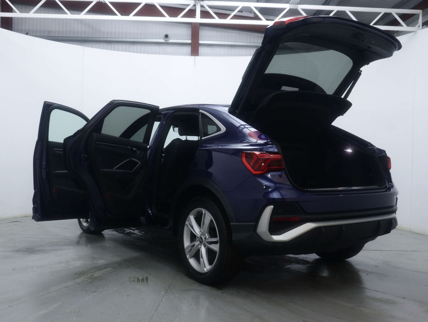 Used Audi Q3 2022 for sale - 77168099: Photo 56