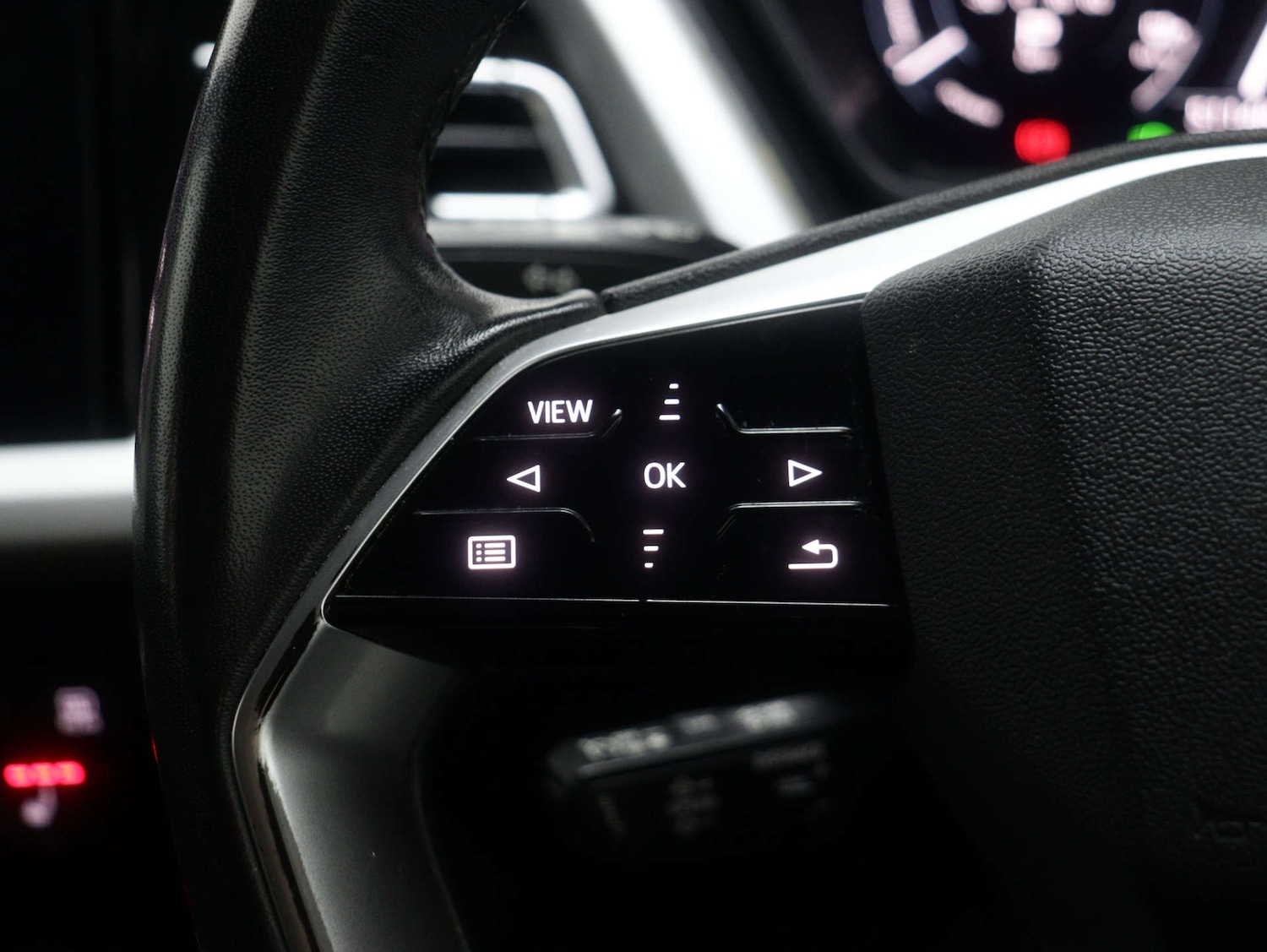 Used Audi Q4 e-tron 2021 for sale - 76599660: Photo 40