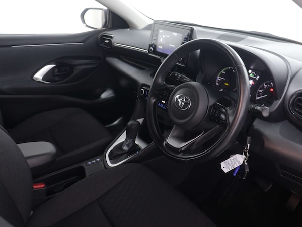 Used Toyota Yaris 2022 for sale - 75254137: Photo 35