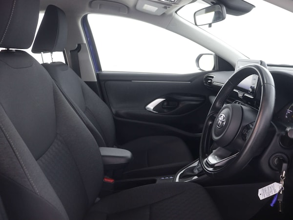 Used Toyota Yaris 2022 for sale - 75254137: Photo 36