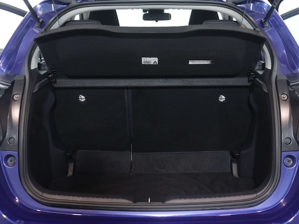 Used Toyota Yaris 2022 for sale - 75254137: Photo 45