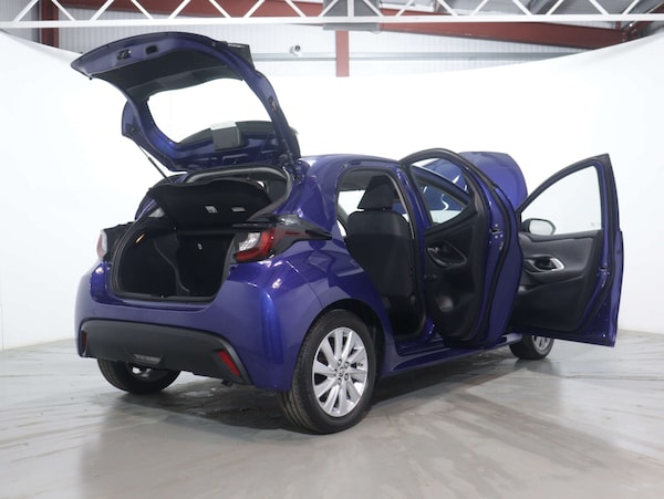 Used Toyota Yaris 2022 for sale - 75254137: Photo 53