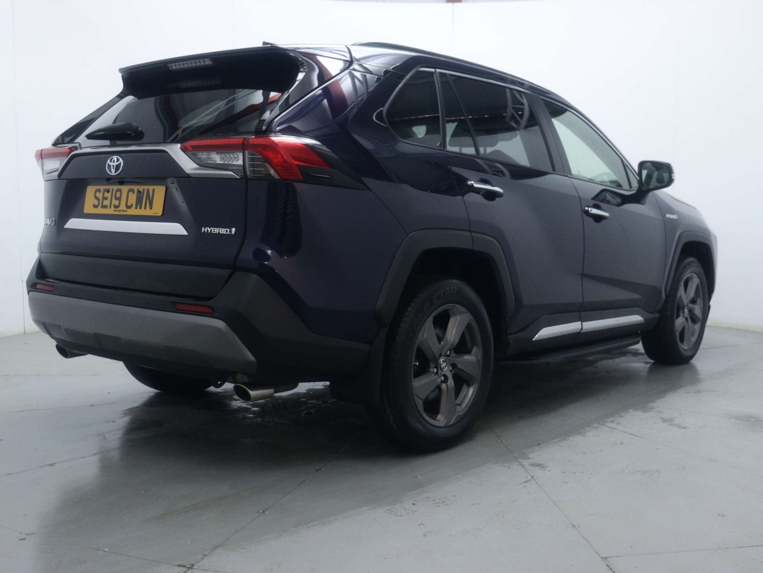 Used Toyota RAV4 2019 for sale - 77195127: Photo 11