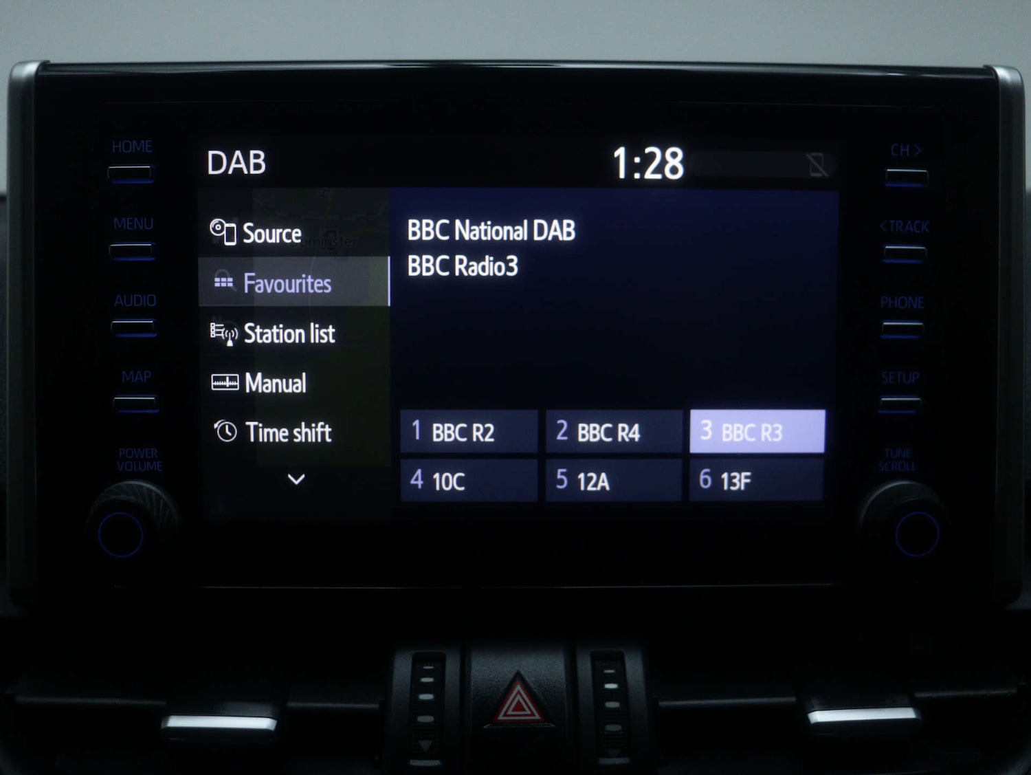 Used Toyota RAV4 2019 for sale - 77195127: Photo 24