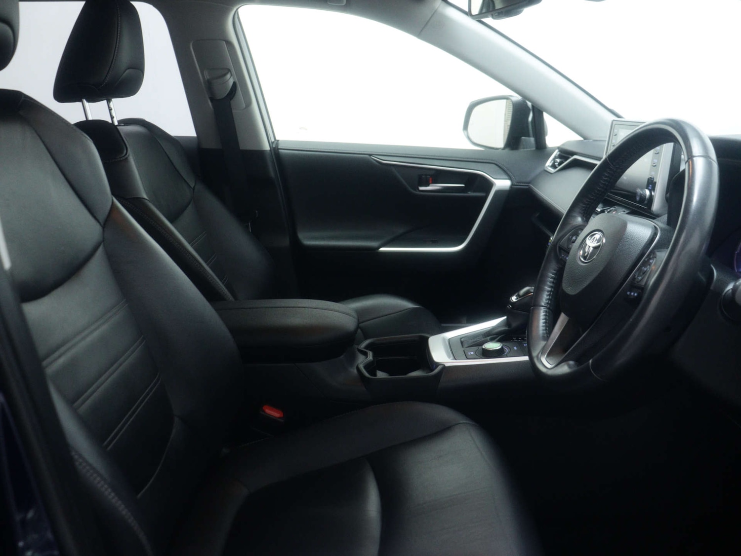 Used Toyota RAV4 2019 for sale - 77195127: Photo 45