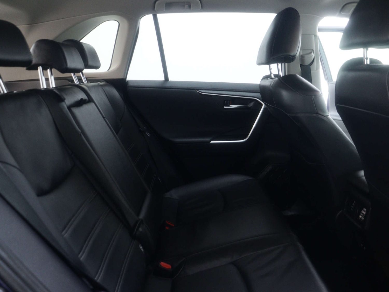 Used Toyota RAV4 2019 for sale - 77195127: Photo 53