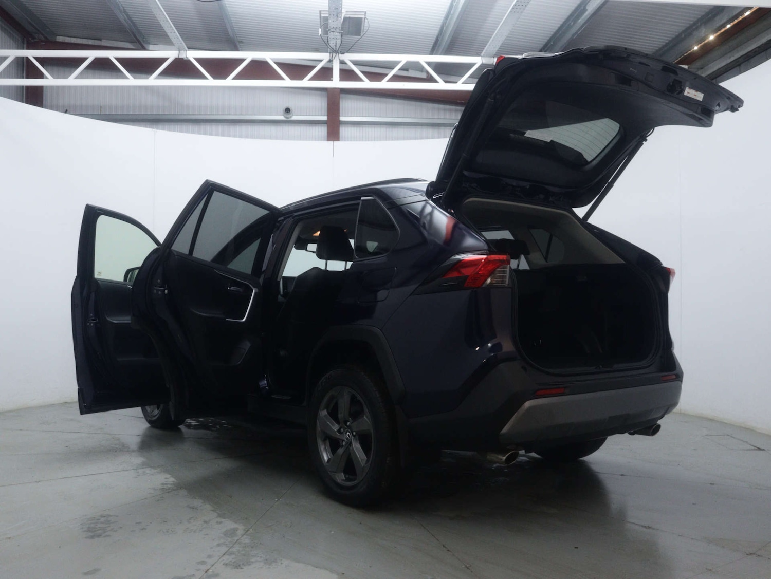 Used Toyota RAV4 2019 for sale - 77195127: Photo 58