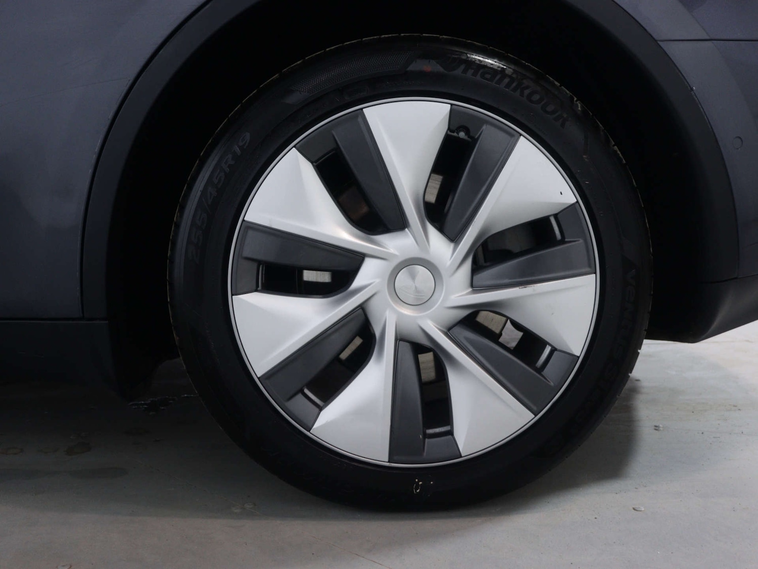 Used Tesla Model Y 2022 for sale - 76126191: Photo 16