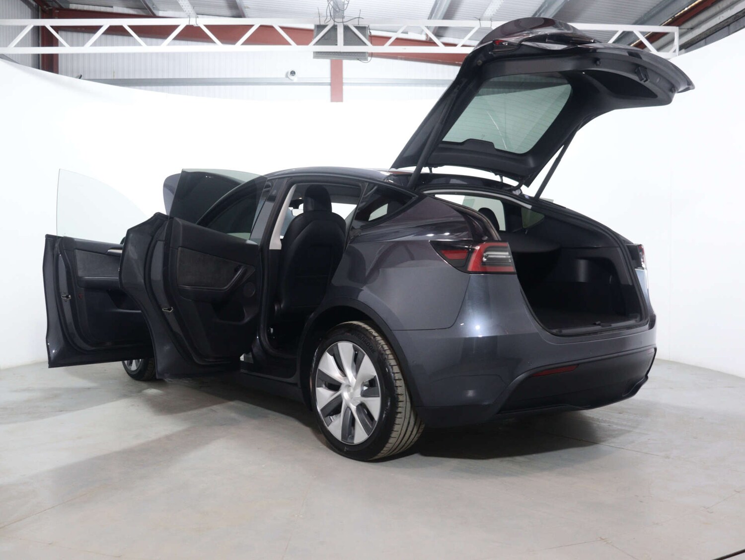 Used Tesla Model Y 2022 for sale - 76126191: Photo 51