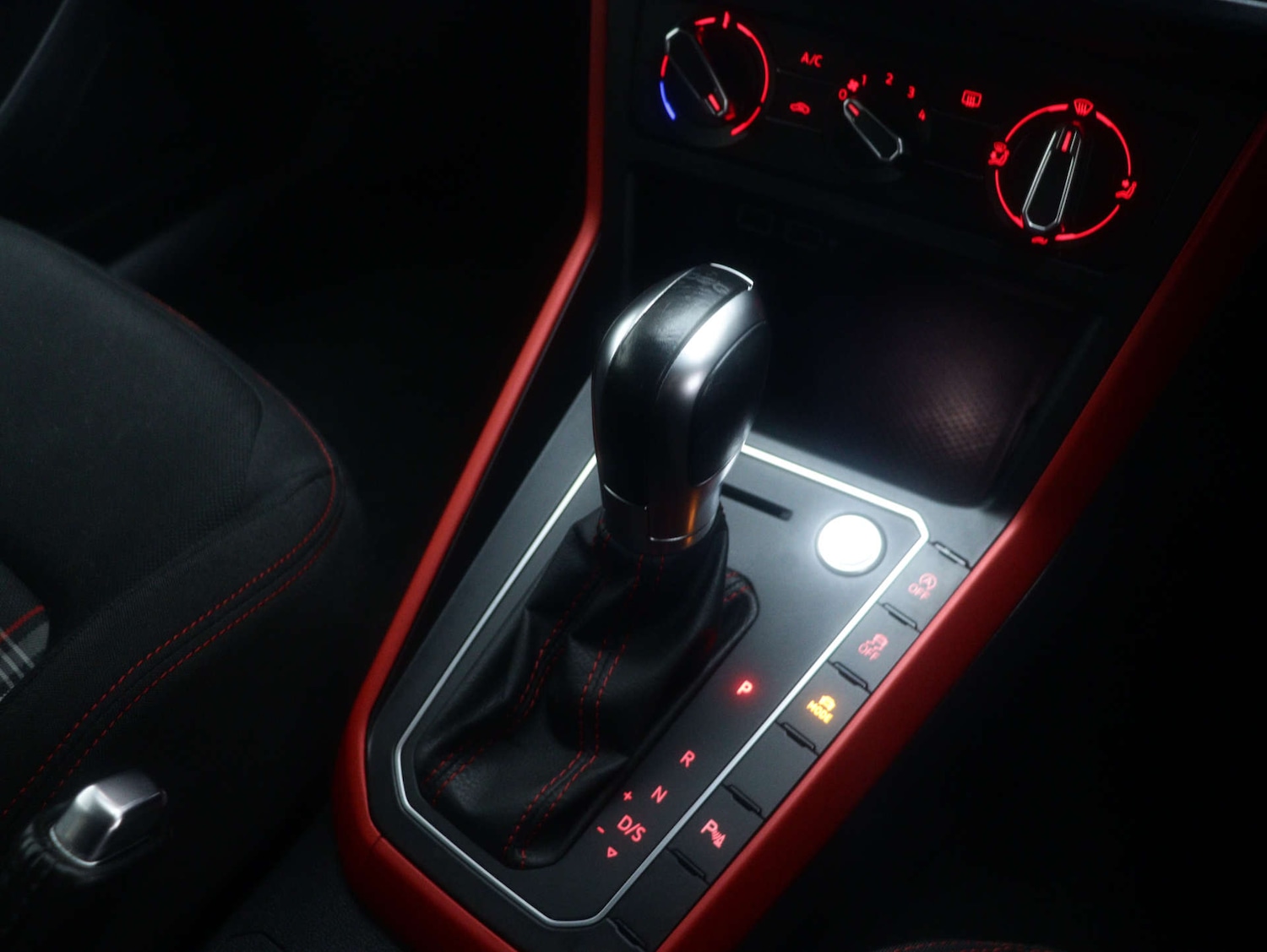 Used Volkswagen Polo 2019 for sale - 77195847: Photo 37