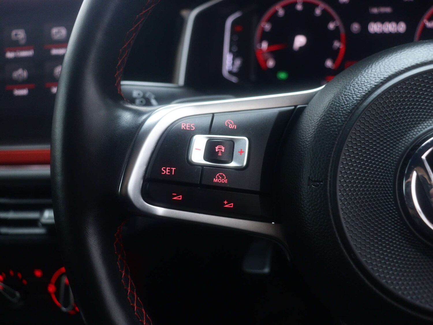 Used Volkswagen Polo 2019 for sale - 77195847: Photo 38