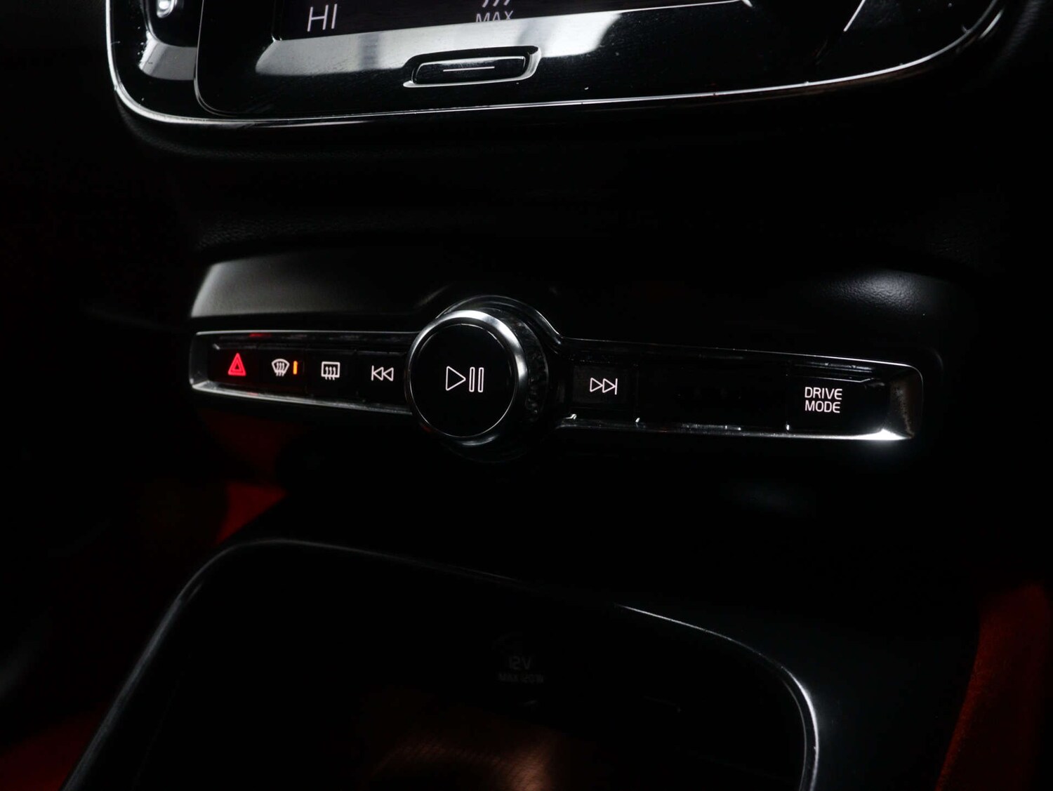 Used Volvo XC40 2021 for sale - 76490363: Photo 25