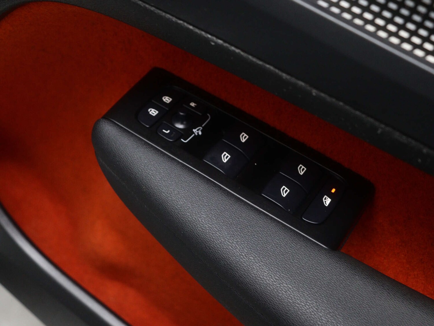 Used Volvo XC40 2021 for sale - 76490363: Photo 32