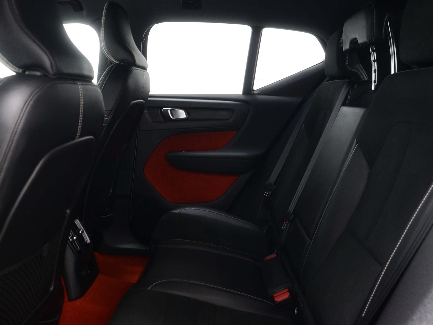 Used Volvo XC40 2021 for sale - 76490363: Photo 41