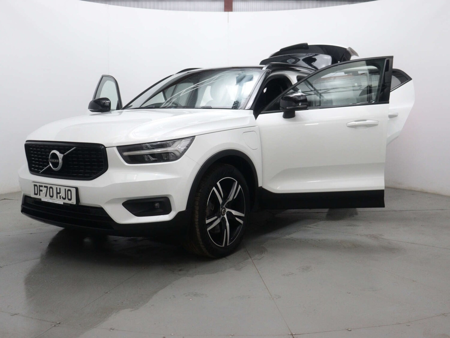 Used Volvo XC40 2021 for sale - 76490363: Photo 46