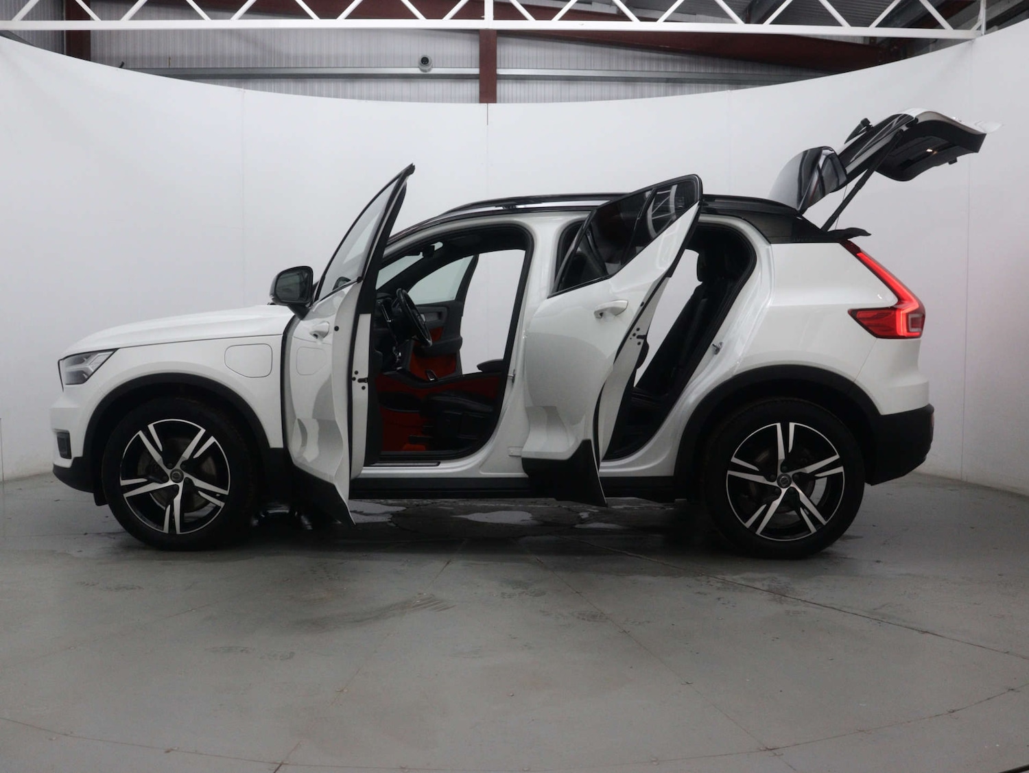 Used Volvo XC40 2021 for sale - 76490363: Photo 47