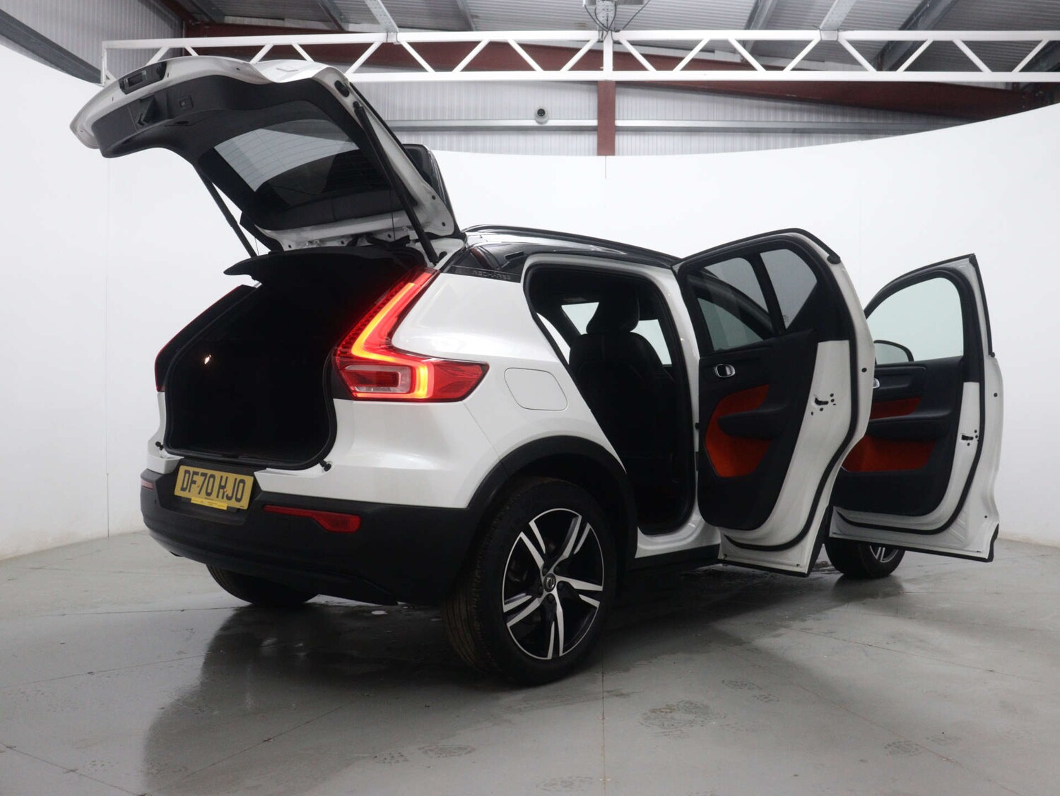 Used Volvo XC40 2021 for sale - 76490363: Photo 50