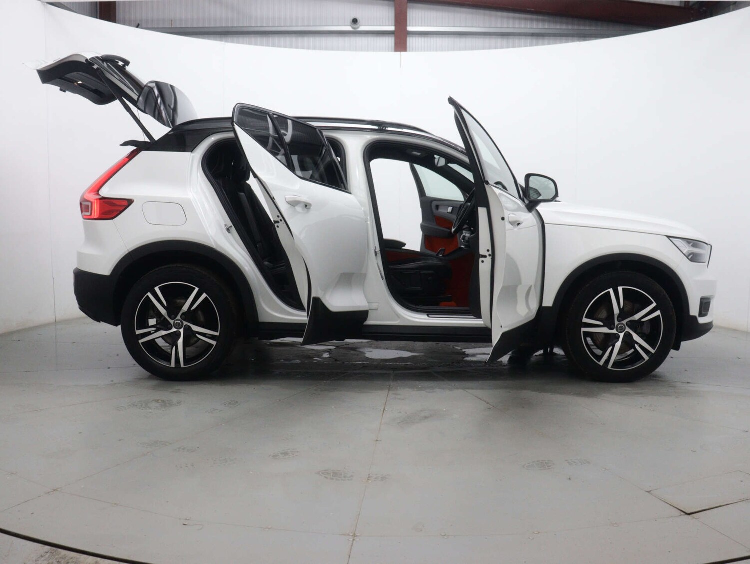 Used Volvo XC40 2021 for sale - 76490363: Photo 51