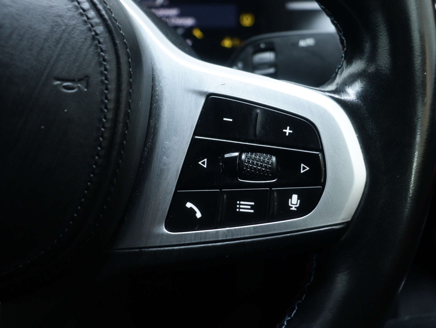 Used BMW i4 2022 for sale - 76393360: Photo 40