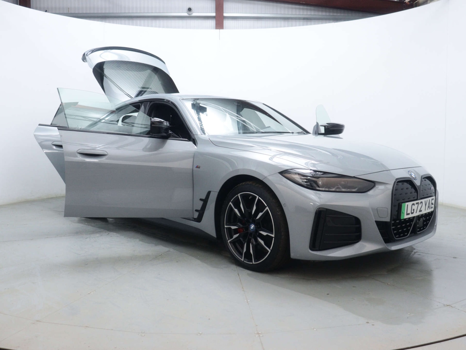 Used BMW i4 2022 for sale - 76393360: Photo 61