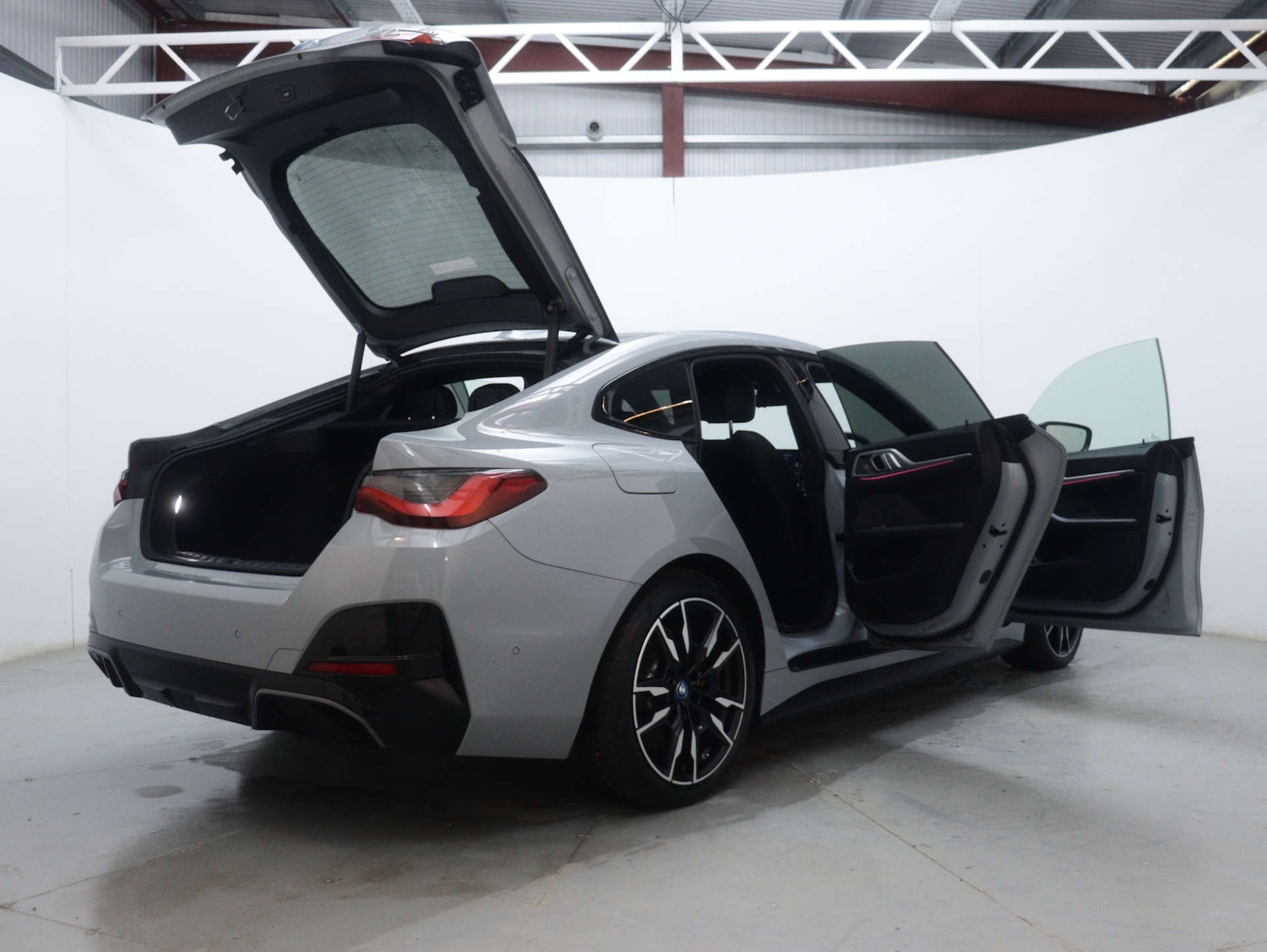 Used BMW i4 2022 for sale - 76393360: Photo 67