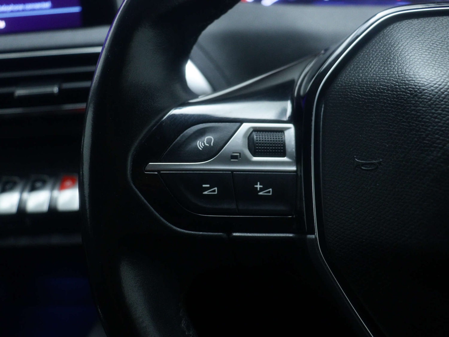 Used Peugeot 3008 2020 for sale - 77528075: Photo 31