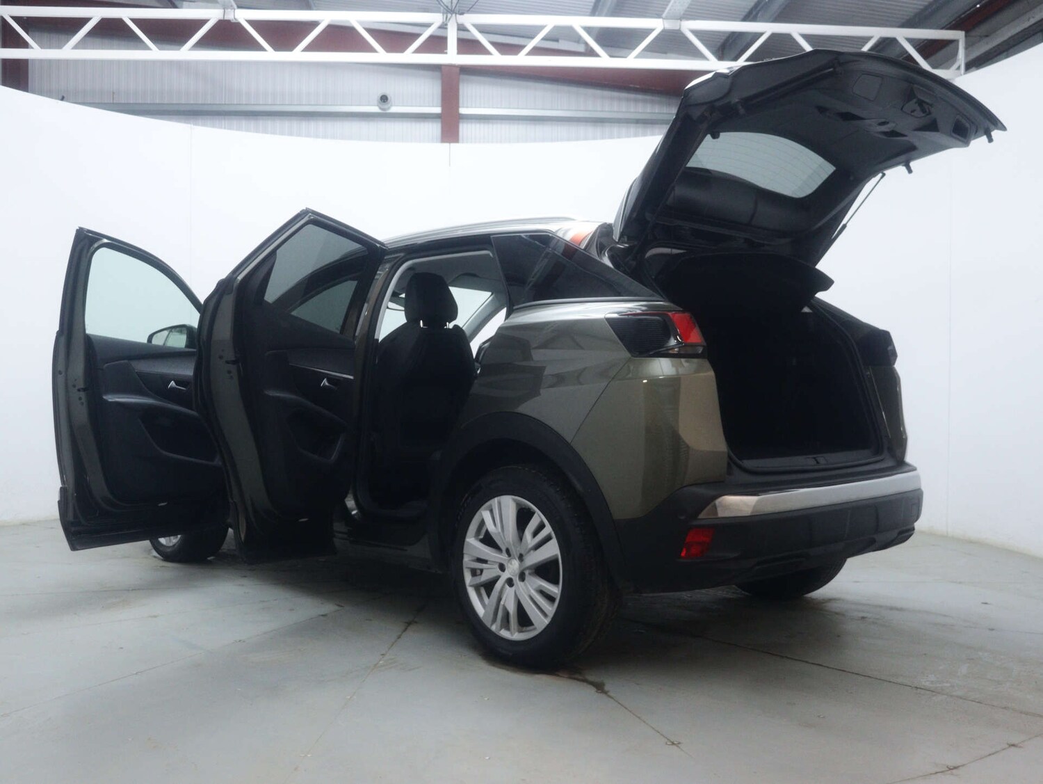 Used Peugeot 3008 2020 for sale - 77528075: Photo 49