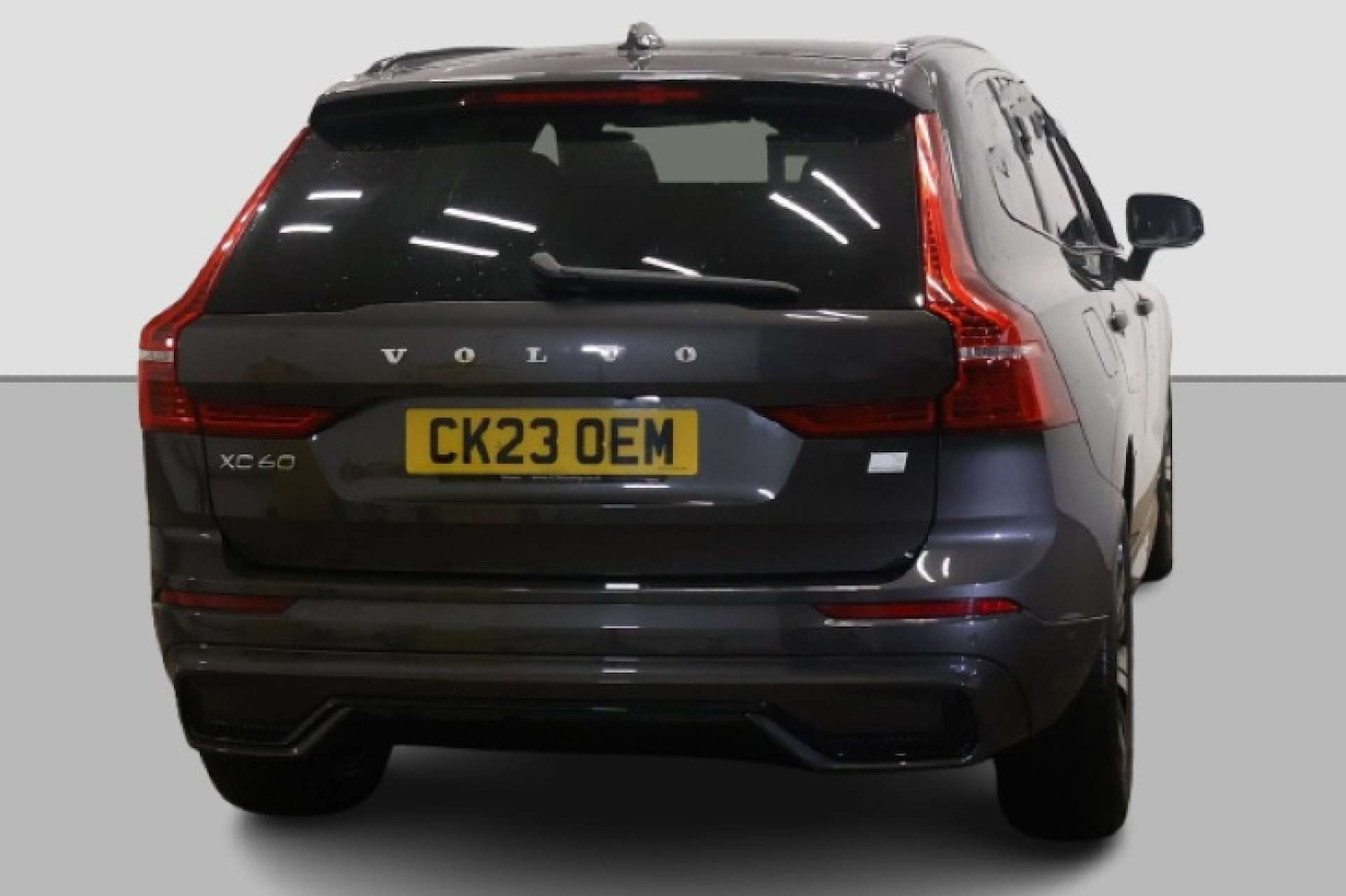 Used Volvo XC60 2023 for sale - 77328620: Photo 8
