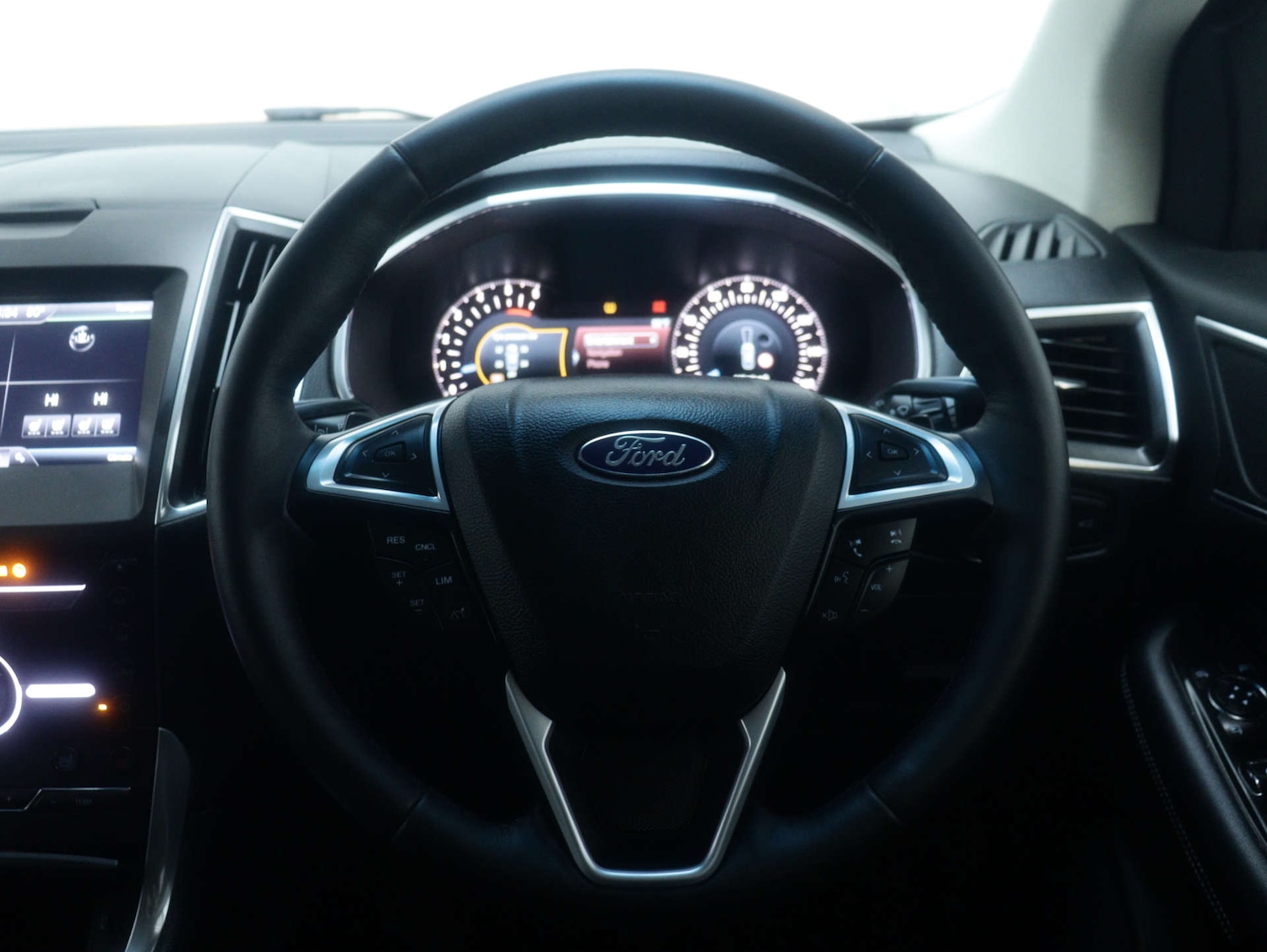 Used Ford Edge 2017 for sale - 76894450: Photo 18