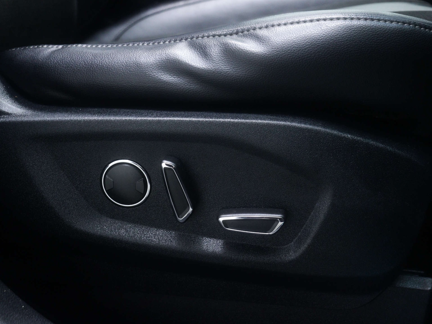 Used Ford Edge 2017 for sale - 76894450: Photo 41