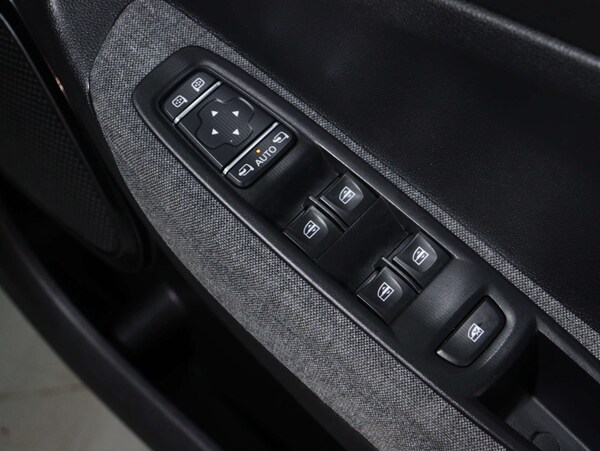 Used Renault Zoe 2020 for sale - 76143238: Photo 40