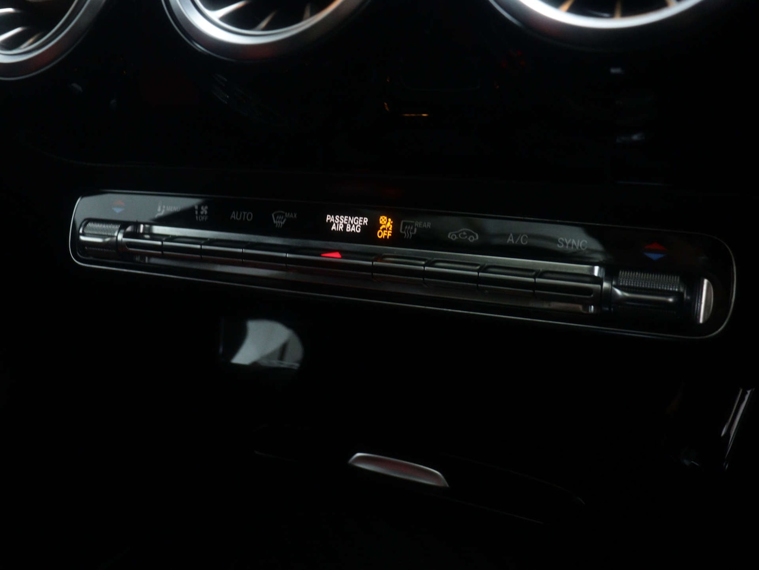 Used Mercedes-Benz CLA 2020 for sale - 77259091: Photo 32