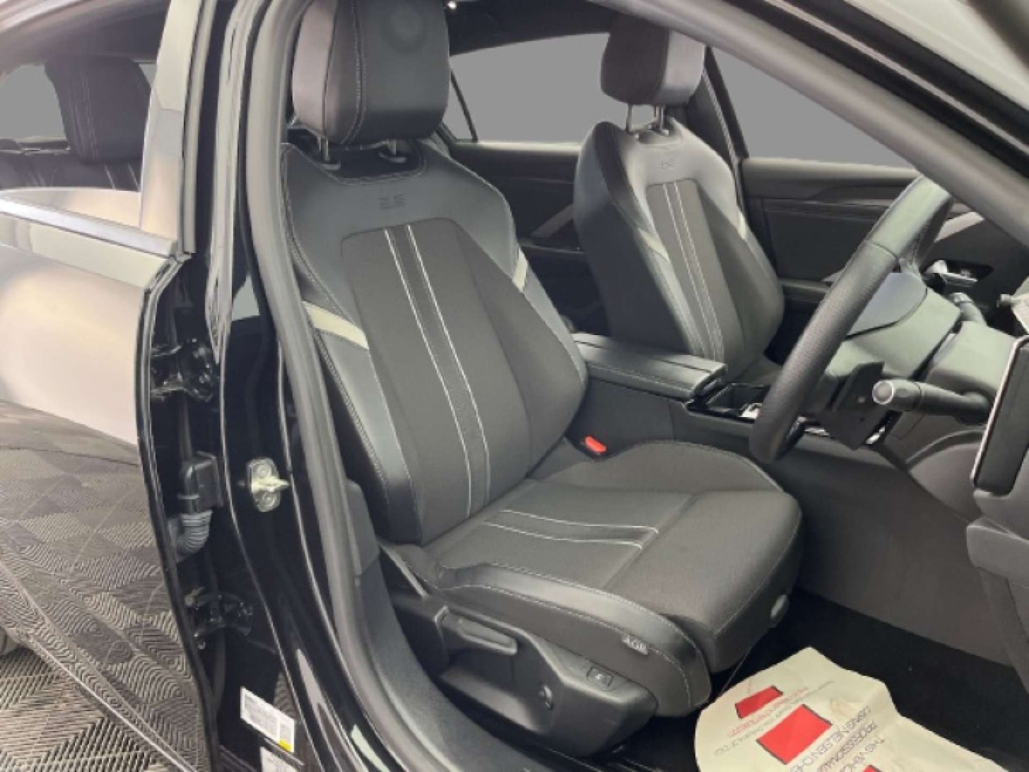 Used Vauxhall Astra 2023 for sale - 76530925: Photo 11