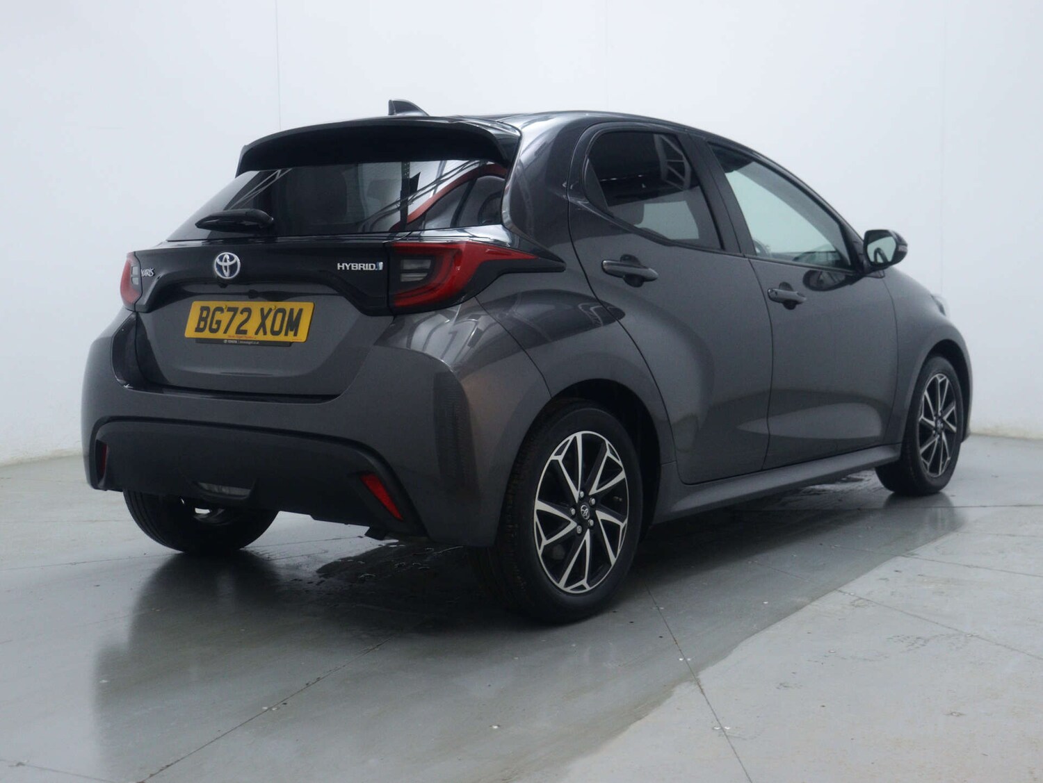 Used Toyota Yaris 2022 for sale - 77364232: Photo 11