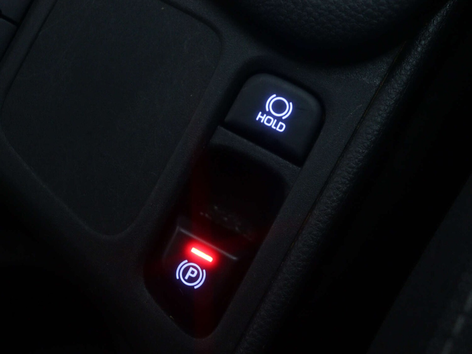 Used Toyota Yaris 2022 for sale - 77364232: Photo 32