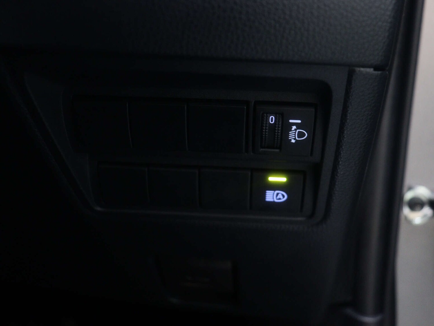 Used Toyota Yaris 2022 for sale - 77364232: Photo 37