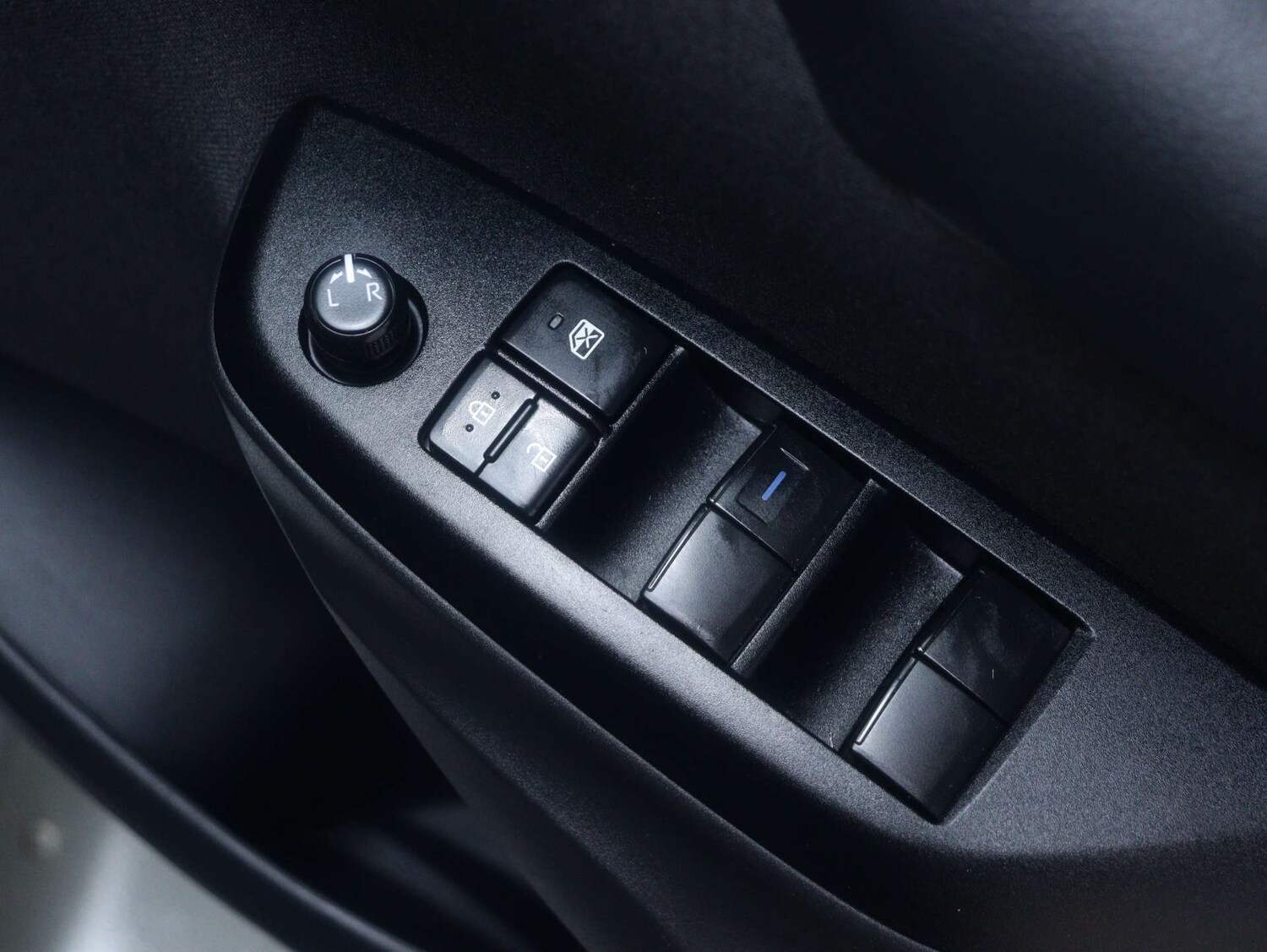 Used Toyota Yaris 2022 for sale - 77364232: Photo 38