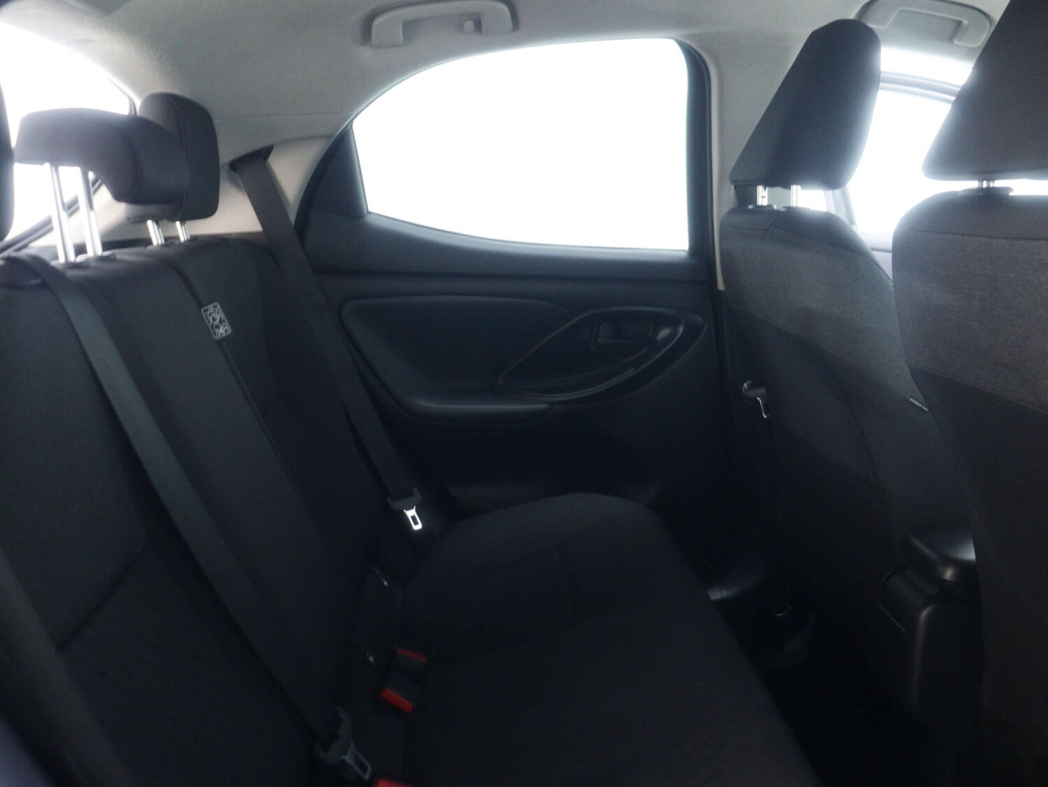 Used Toyota Yaris 2022 for sale - 77364232: Photo 48