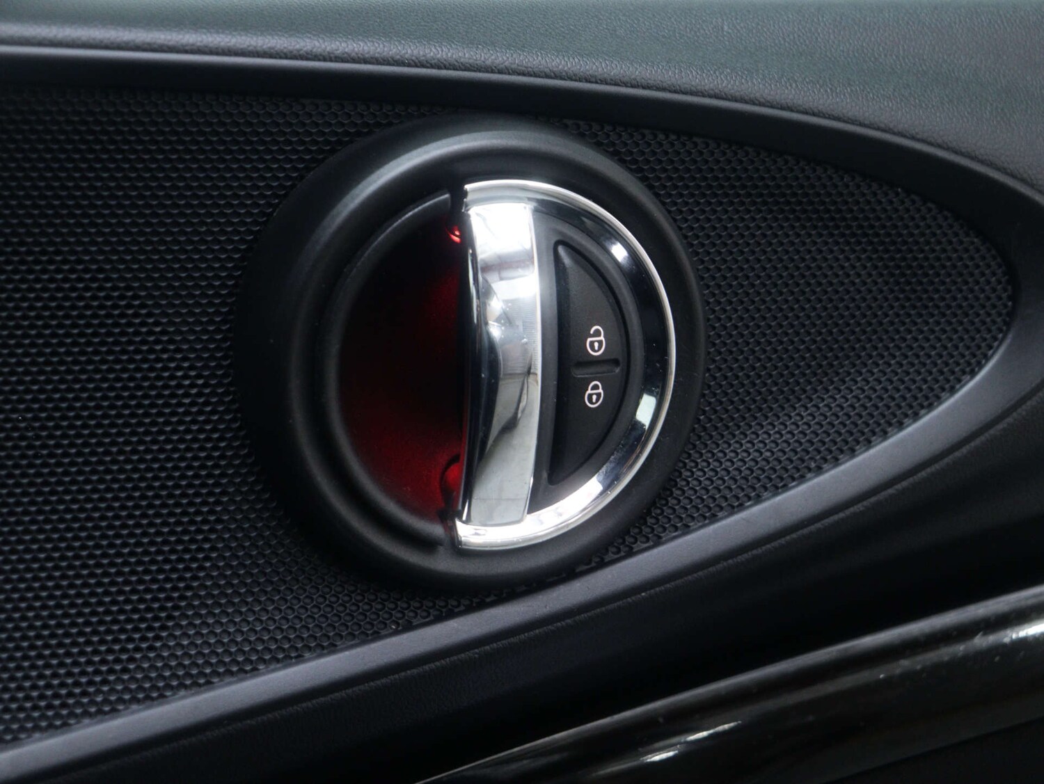 Used MINI Clubman 2018 for sale - 76894402: Photo 34