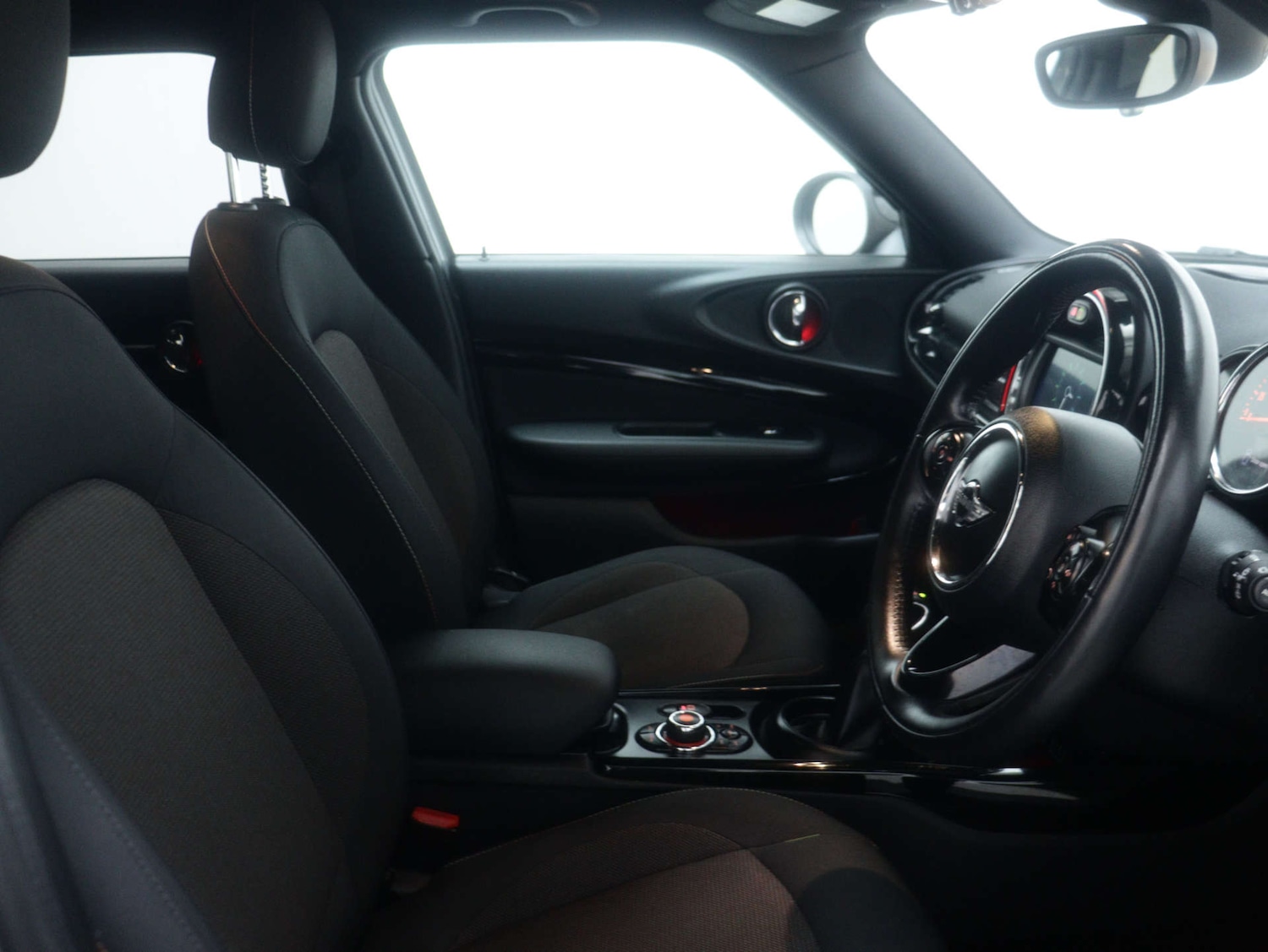 Used MINI Clubman 2018 for sale - 76894402: Photo 37