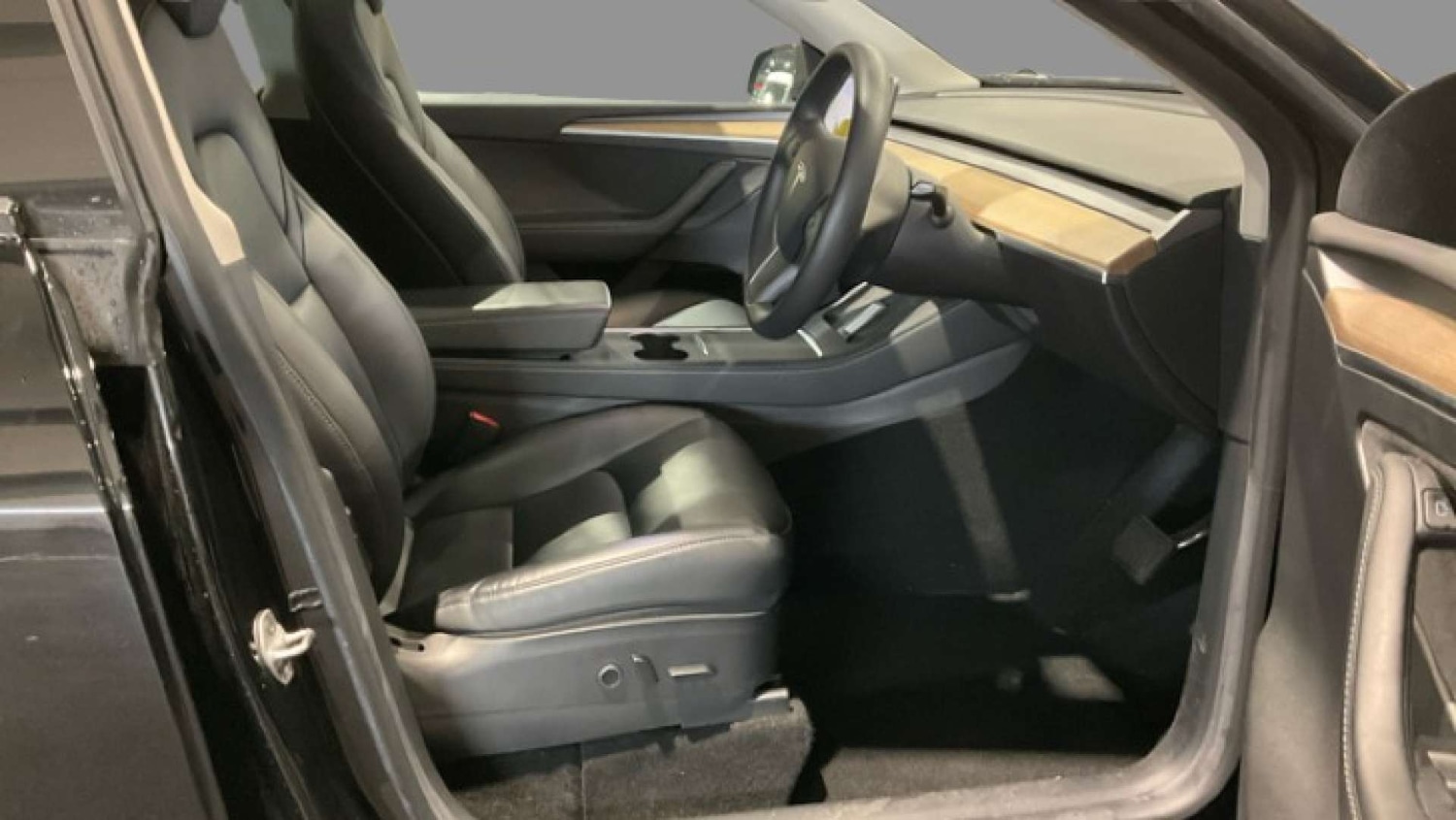 Used Tesla Model Y 2022 for sale - 77758656: Photo 10