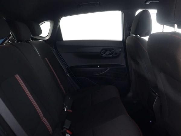 Used Hyundai i20 2023 for sale - 76143237: Photo 48