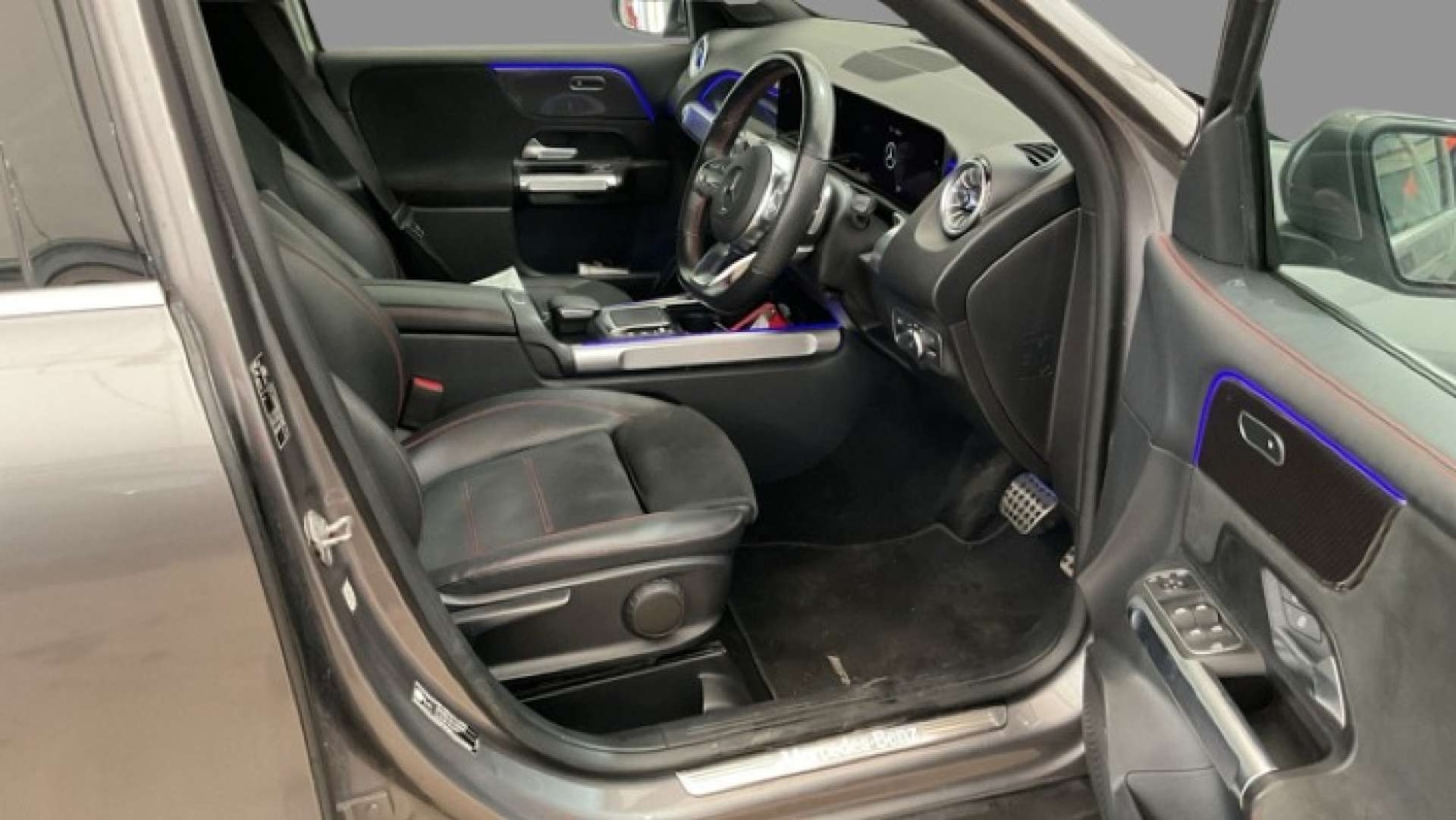 Used Mercedes-Benz GLB 2022 for sale - 77845615: Photo 10