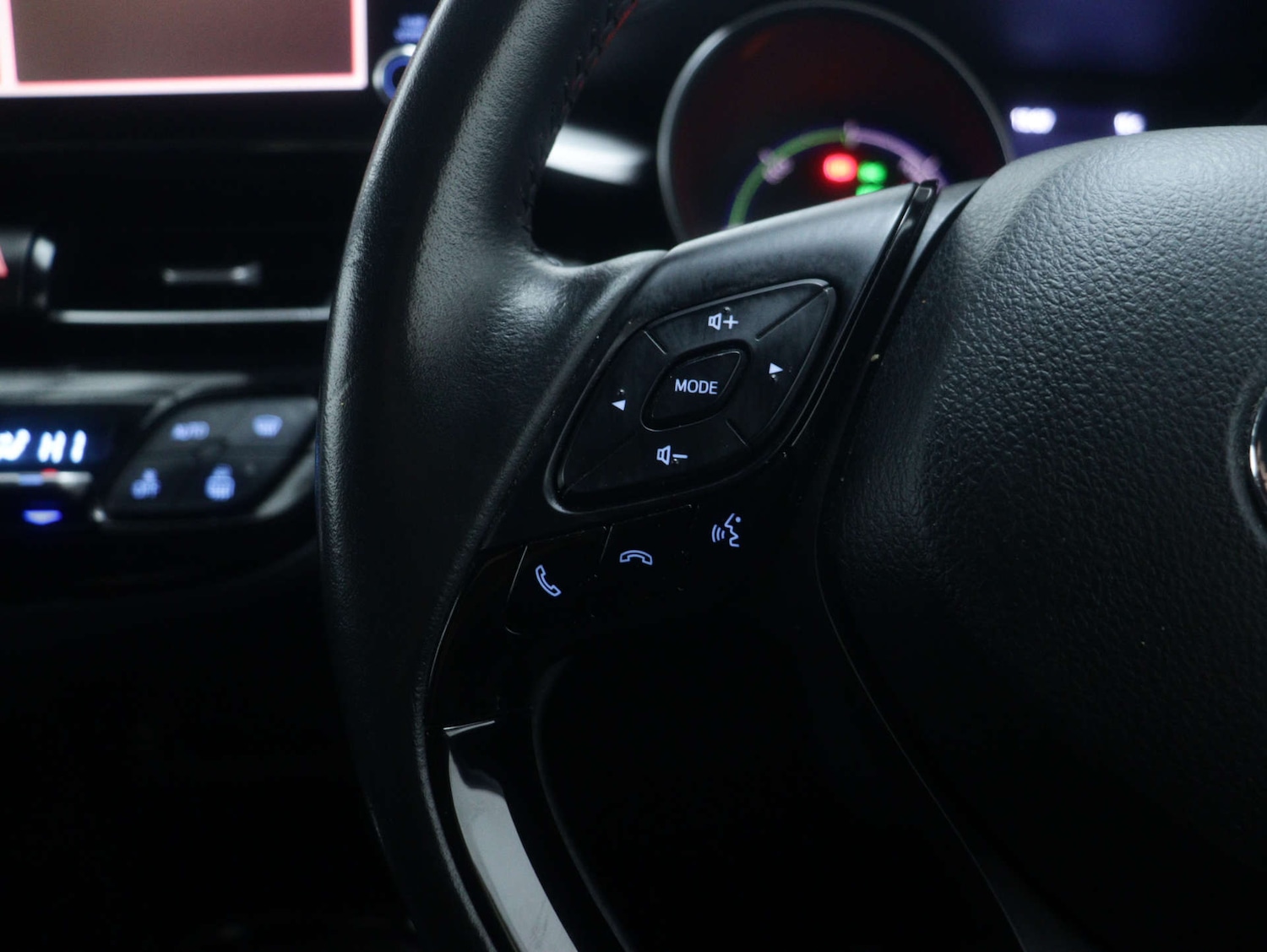 Used Toyota C-HR 2022 for sale - 76894416: Photo 31