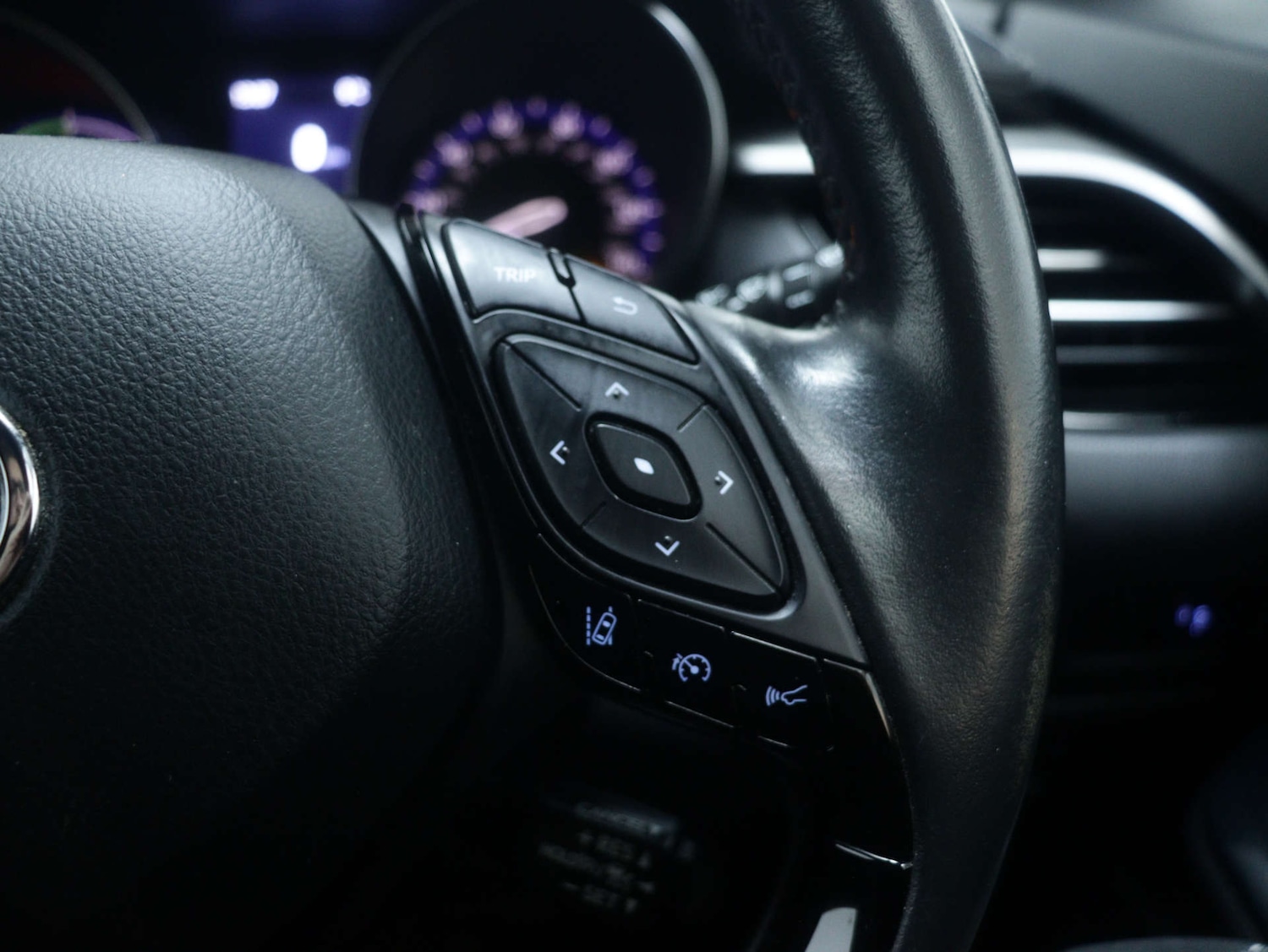 Used Toyota C-HR 2022 for sale - 76894416: Photo 32