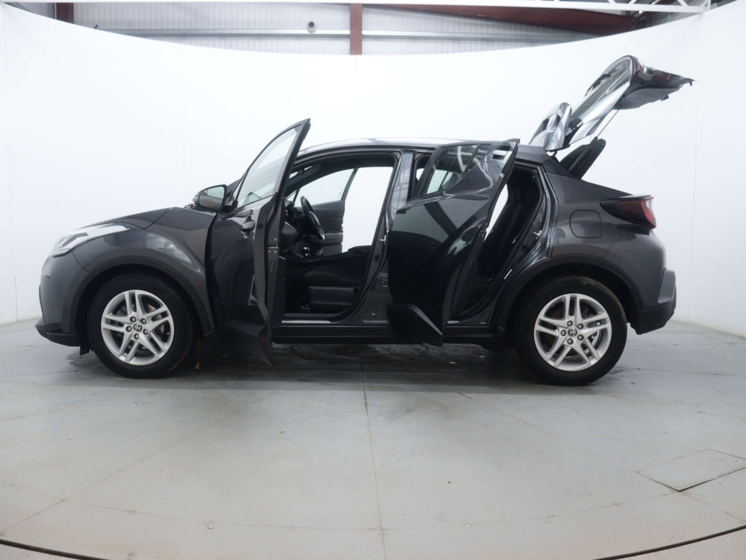 Used Toyota C-HR 2022 for sale - 76894416: Photo 49