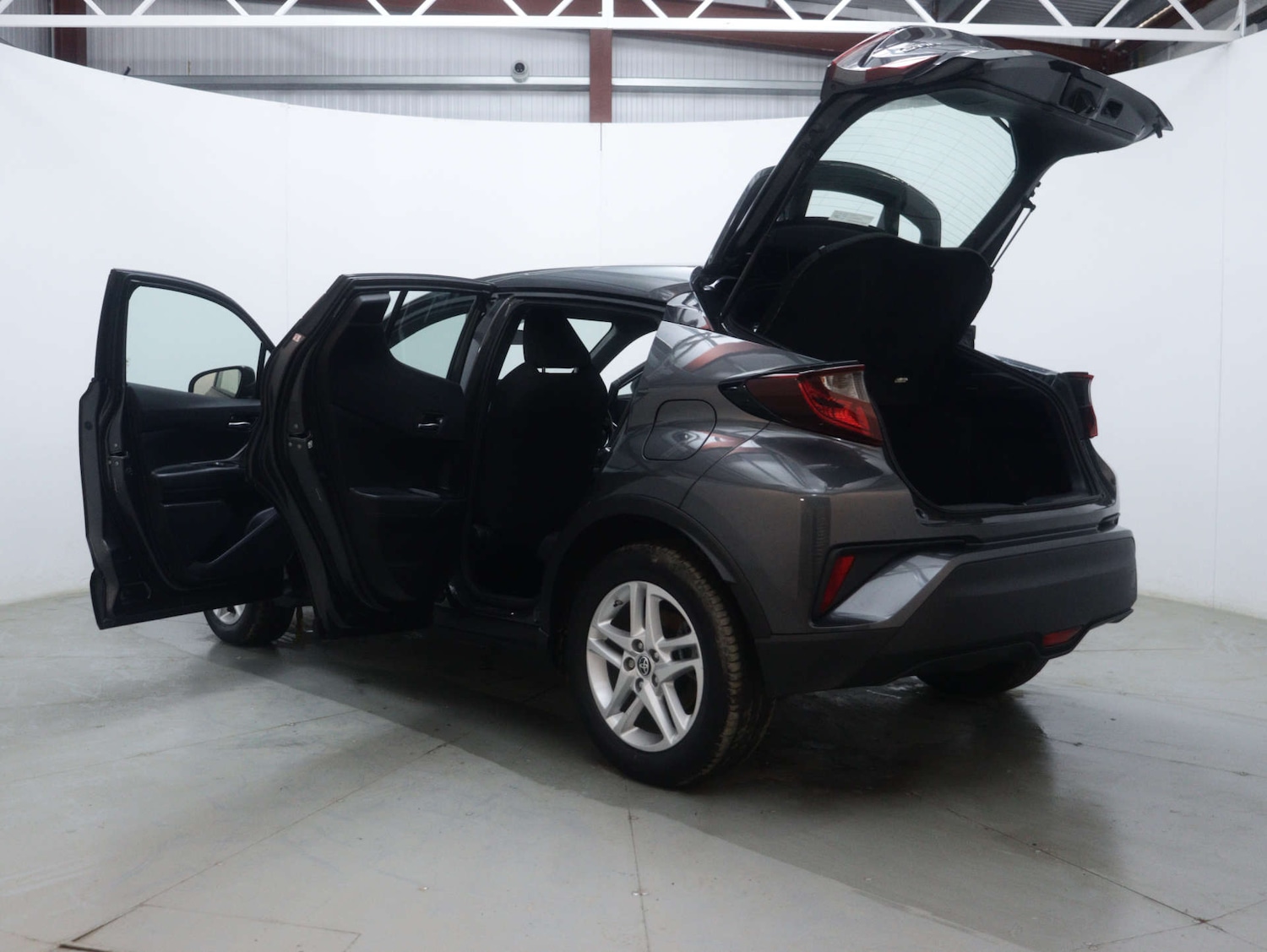 Used Toyota C-HR 2022 for sale - 76894416: Photo 50